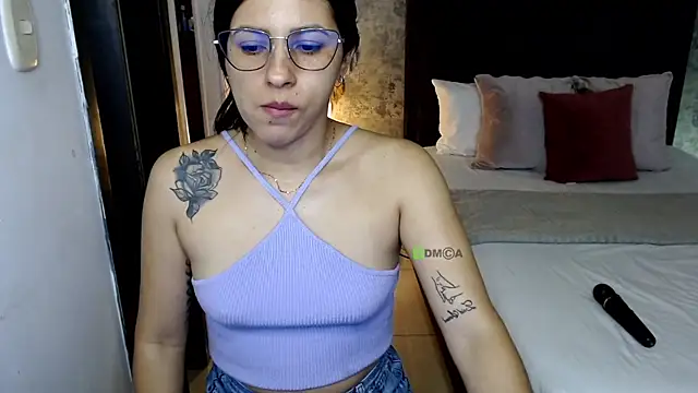 Chat +18 de isa_cruzx ao vivo