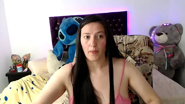 Chat +18 de Lorenahot_06 ao vivo