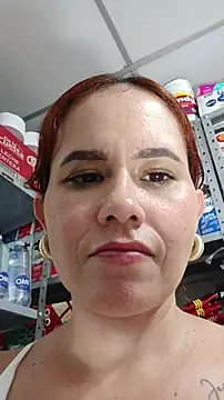 XXX chat uživo modela Queen_lorena