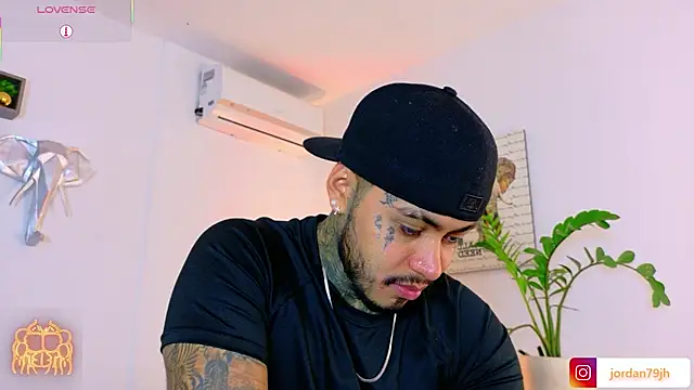 Chat +18 de JordanSmiith_ ao vivo