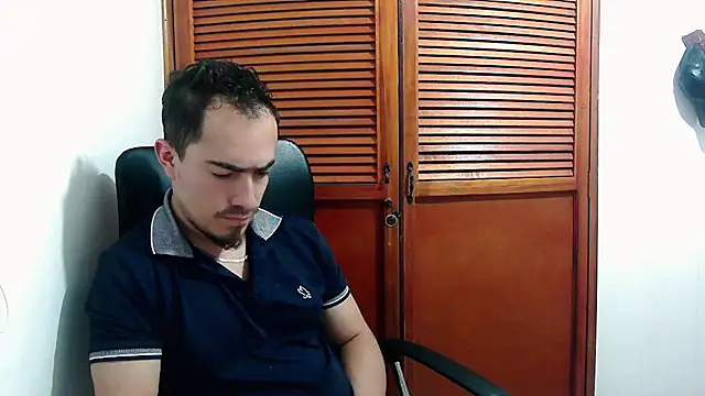 TouchDaddy4 XXX чат на живо