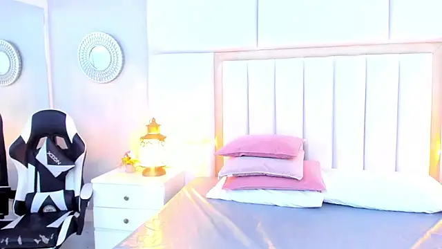 Czat XXX na żywo – LaylaaDoll