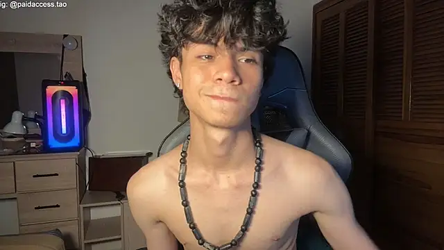 Chat XXX en directo de OopsAgain_