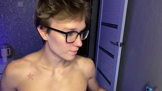 yyyyesssbb Live XXX Chat