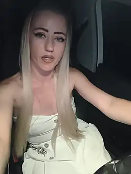 LaraLanee Chat XXX live