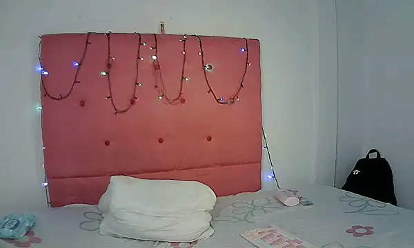 Mia_Suarez7 现场XXX聊天