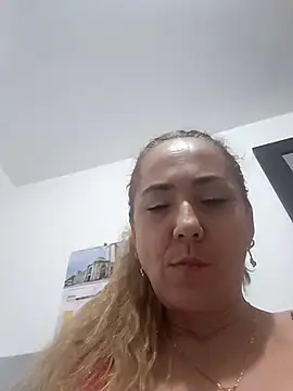 Chat XXX en directo de Anamaria_Burning