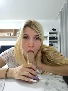 Chat +18 de LyaExoticStar ao vivo