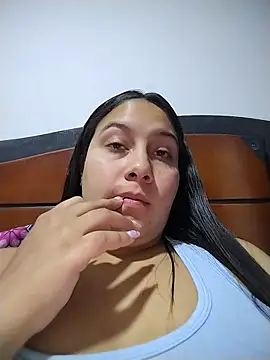 Czat XXX na żywo – esmeralda_jadees