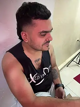 LatinBearX Live XXX-Chat
