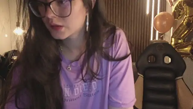 Sara_valderrama_ Adlı Modelin Canlı XXX Sohbeti
