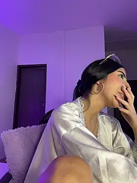 Chat +18 de Mirandaa_Rogers ao vivo