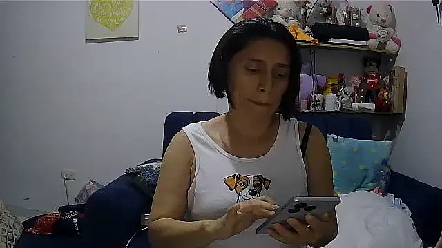 sexy_mary_69 现场XXX聊天