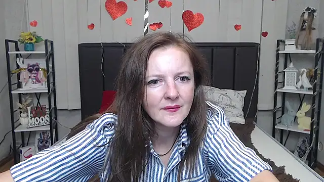 Živý XXX chat MeganPirs
