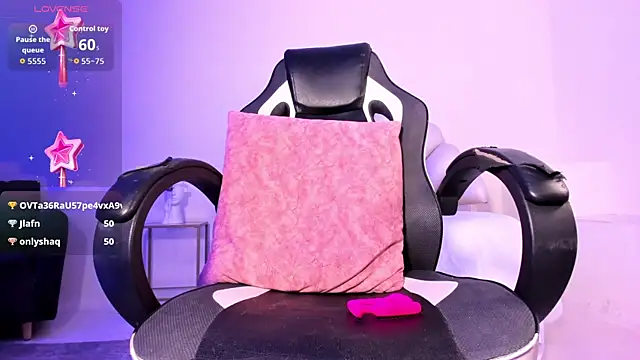 XXX chat uživo modela SelenaRogers