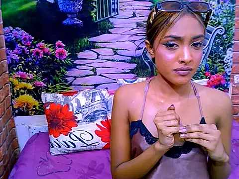 IndianPretty14u2Luv: απευθείας συνομιλία ΧΧΧ