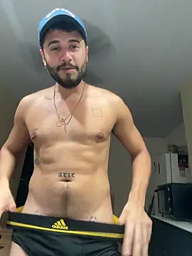 Chat XXX ao vivo de guzzfit