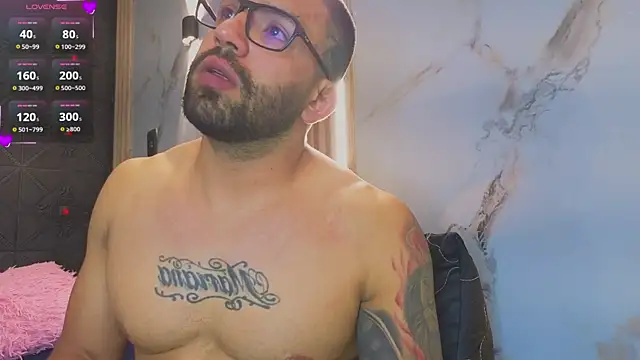 Lion_and_aria live XXX chat