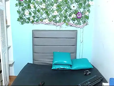 casandraroberthrs707 Chat XXX live