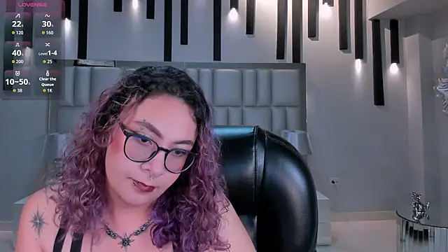 LoiseHarper's Live XXX Chat