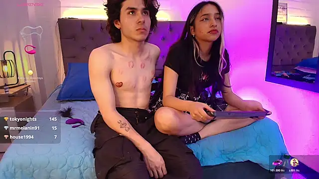 Chlloe_Fox Adlı Modelin Canlı XXX Sohbeti