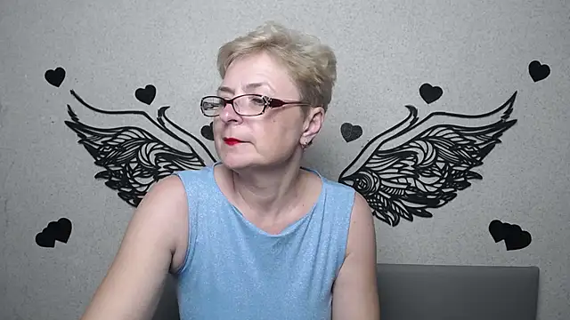 EmiliaGree's Live XXX Chat