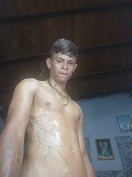 God_Eros_23cm Adlı Modelin Canlı XXX Sohbeti