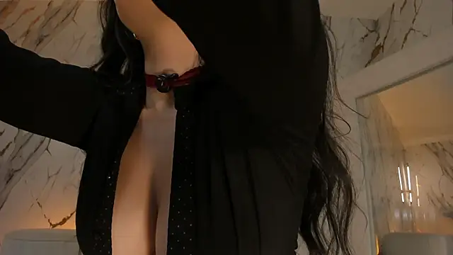 DominiqueVega 即時 XXX 聊天