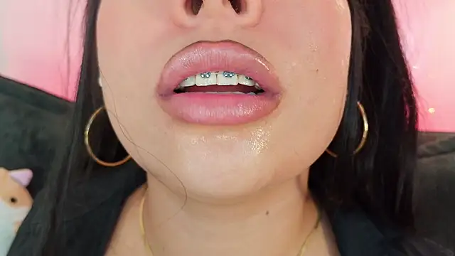 Sembang XXX Secara Langsung mia_roux1