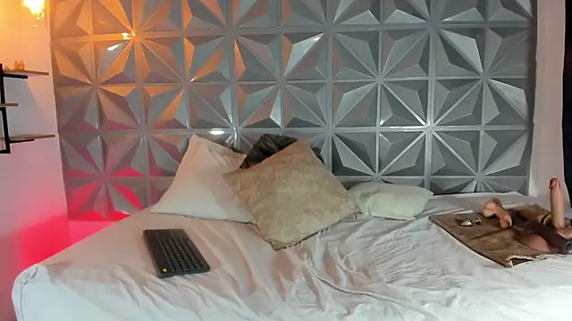 Emmy_lander1 élő XXX-chatje
