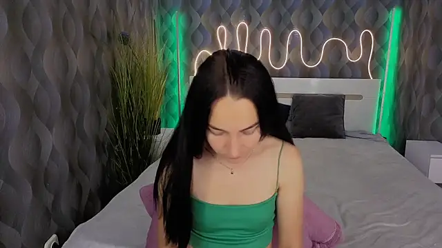 Yr_Shy_Baen Live XXX chat