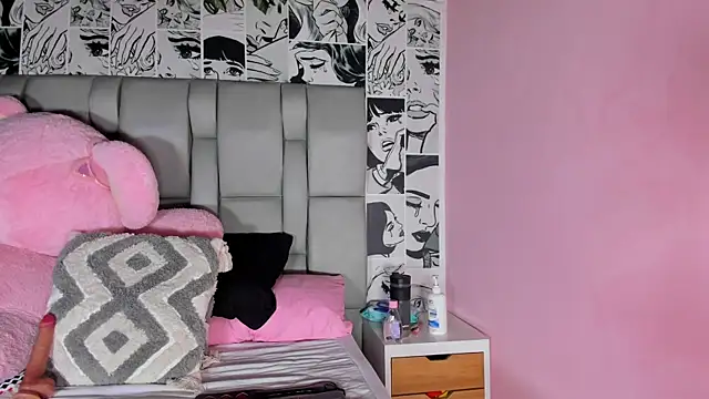Baby_Miia1 Adlı Modelin Canlı XXX Sohbeti