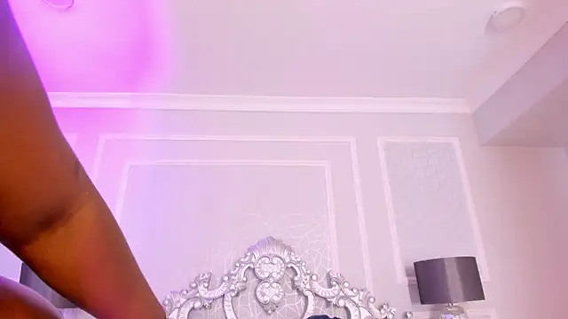 Chatroom XXX en direct de IrisJones_