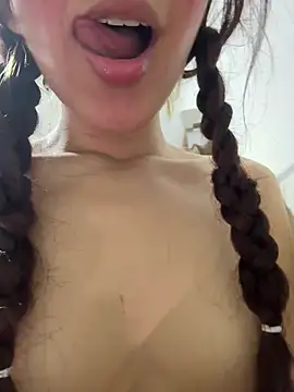 SweetBunnyGF Chat XXX in diretta