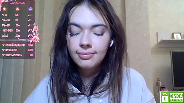 CeyaLier's Live XXX Chat