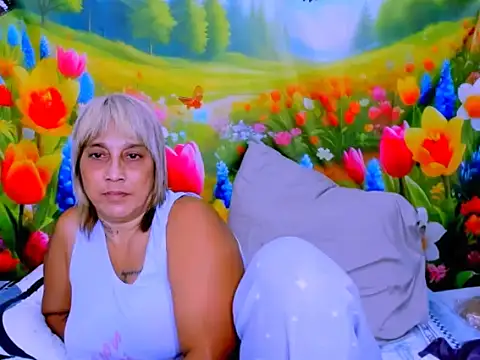 indianroxy XXX чат на живо