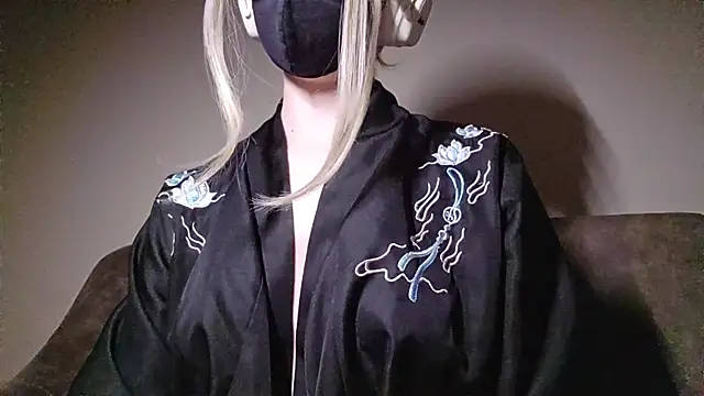 DanaWard live XXX chat