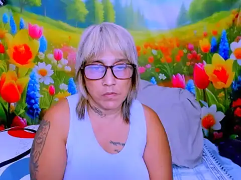 دردشة indianroxy الجنسية المباشرة