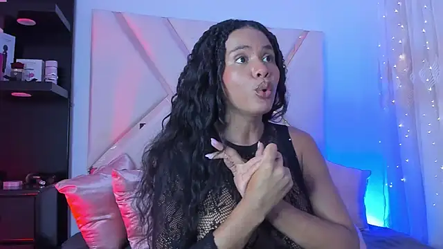 Jade_Thonson1 élő XXX-chatje