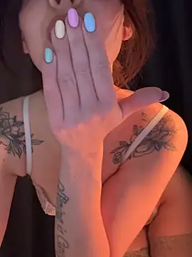 RubyLunaan Live XXX chat