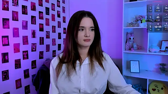 liana_kisses élő XXX-chatje