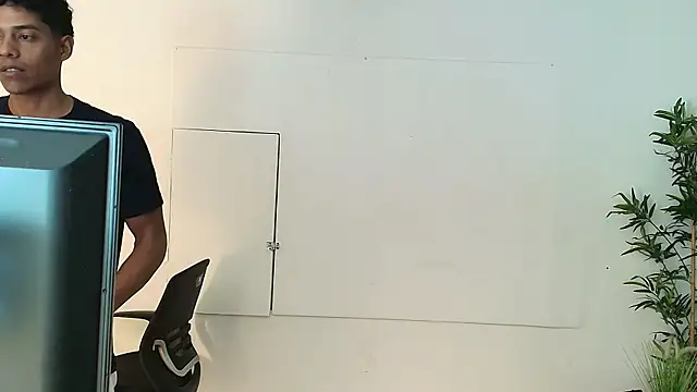 Živý XXX chat Kyros_leonidas