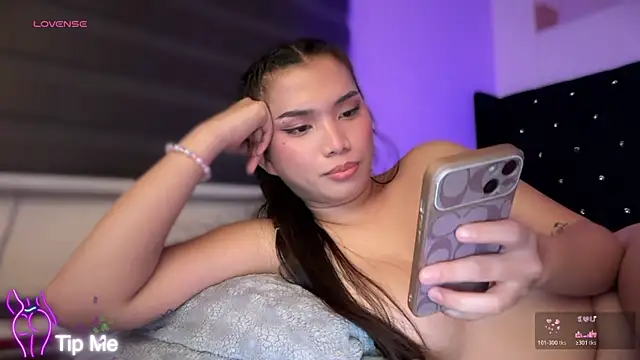 NaughtyJedGirl Adlı Modelin Web Kamerası Şovu