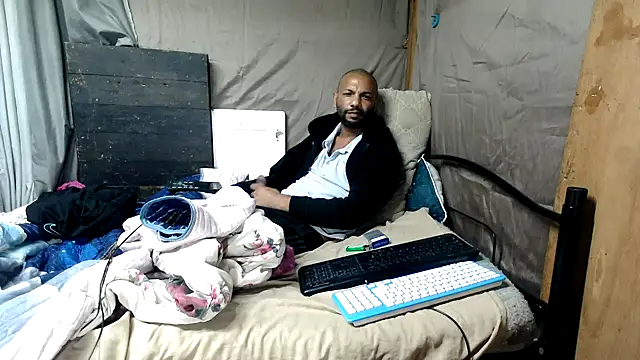 Chat +18 de Camodick ao vivo