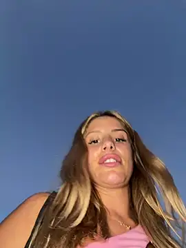SophieVJ's Live XXX Chat