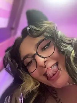 XXX chat uživo modela Sachi_Meow