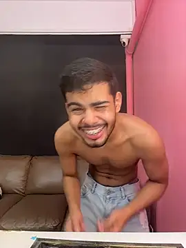 צ'אט XXX בשידור חי של Peter_Kink