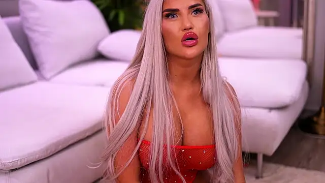 RoseDolll's Live XXX Chat