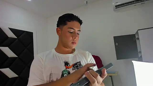 Chatroom XXX en direct de darian_lafortezaa