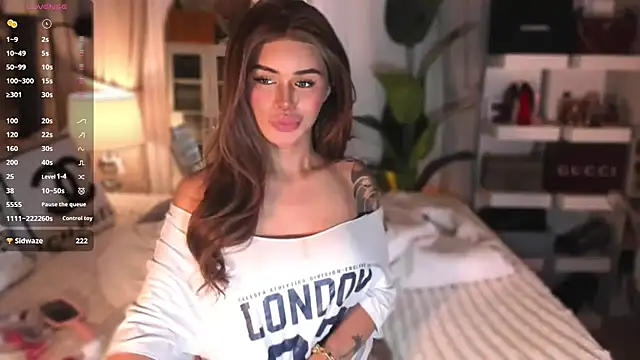 Chatroom XXX en direct de ParisianDoll